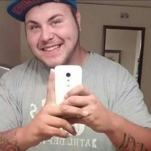 Meet your Posher, Devin